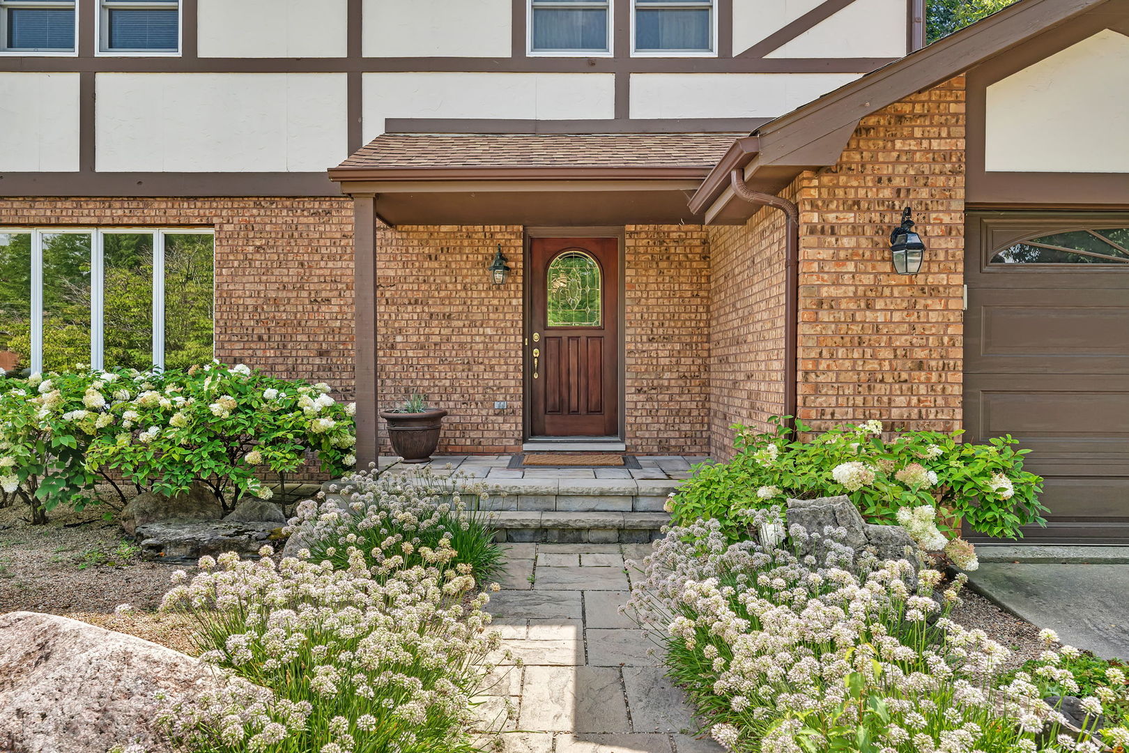 1007 Windsor Drive, Shorewood, IL 60404