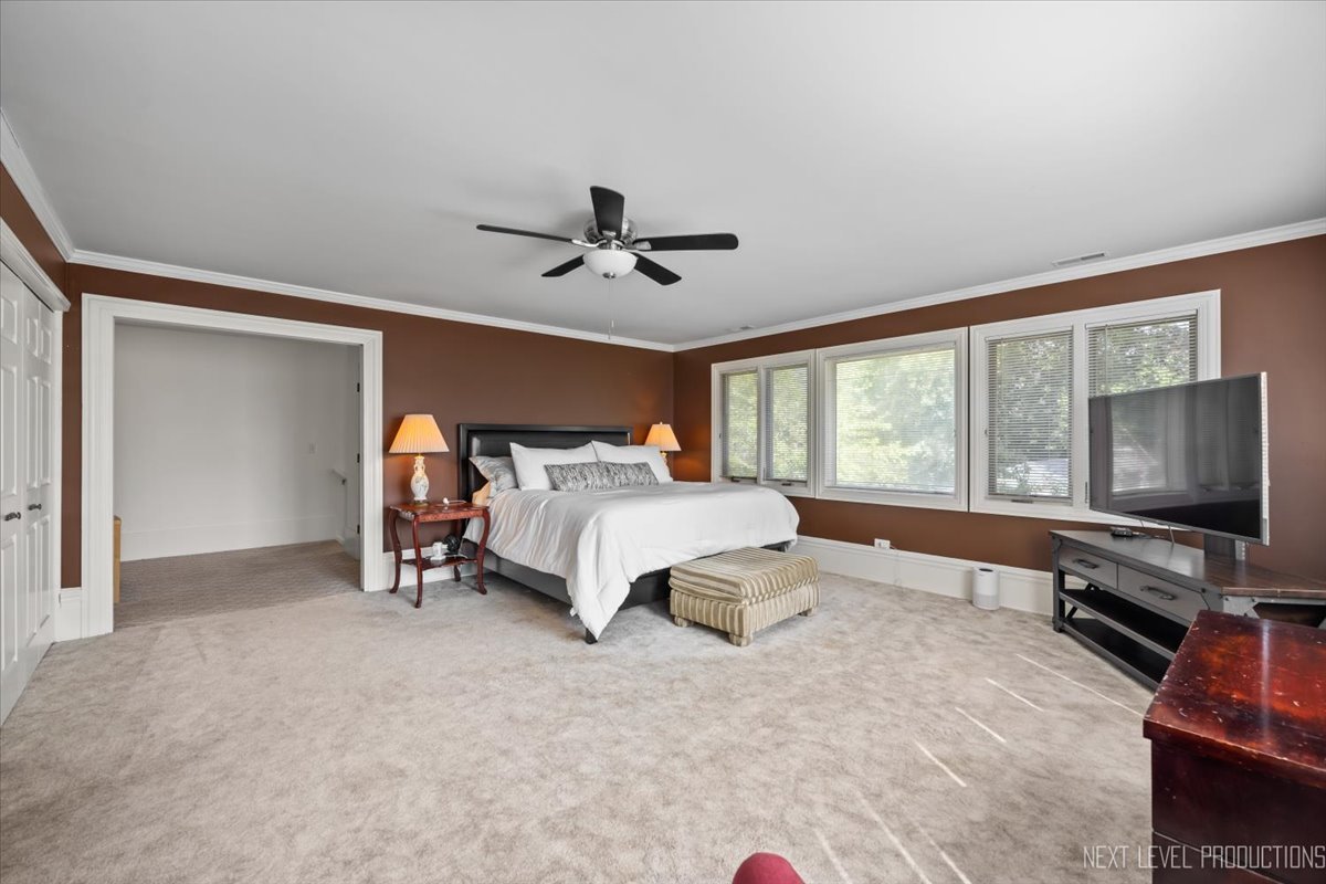 83 N Park Boulevard, Glen Ellyn, IL 60137