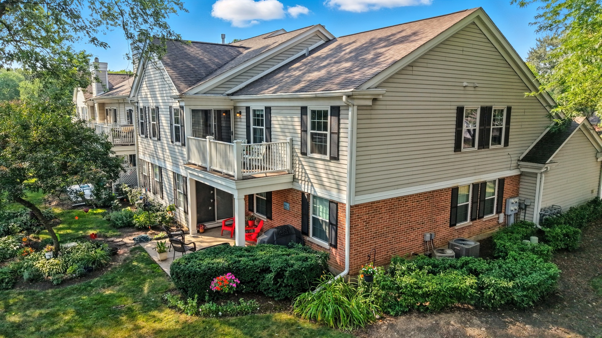 709 Burr Oak Lane #B, Prospect Heights, IL 60070