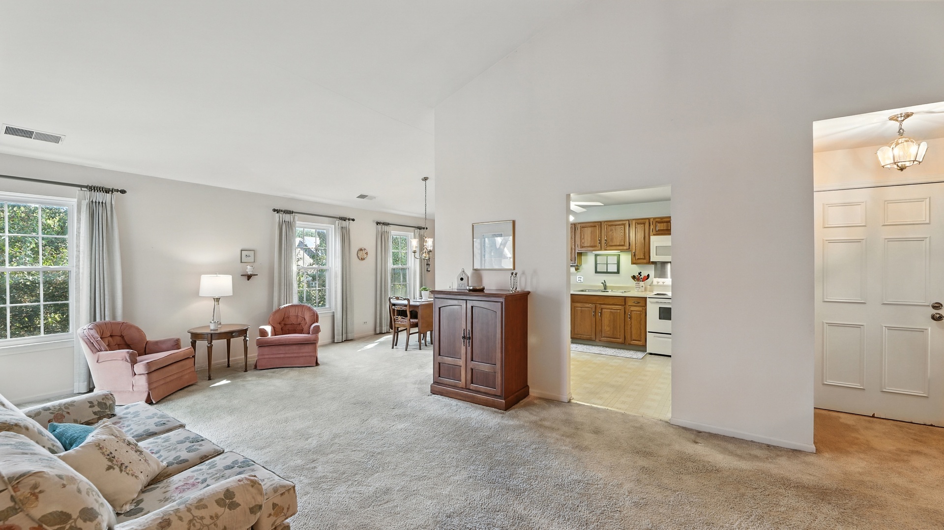 709 Burr Oak Lane #B, Prospect Heights, IL 60070
