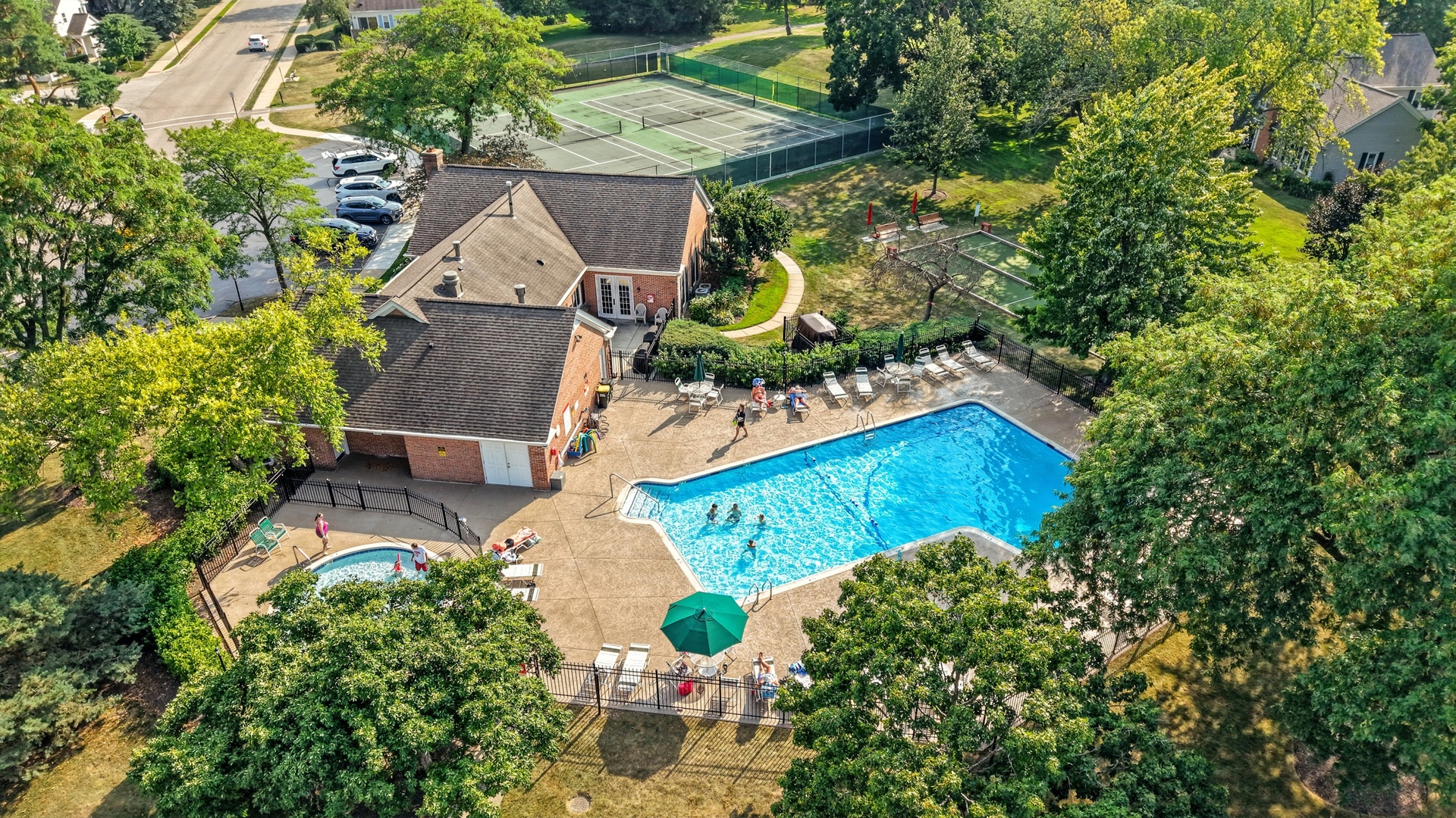 709 Burr Oak Lane #B, Prospect Heights, IL 60070