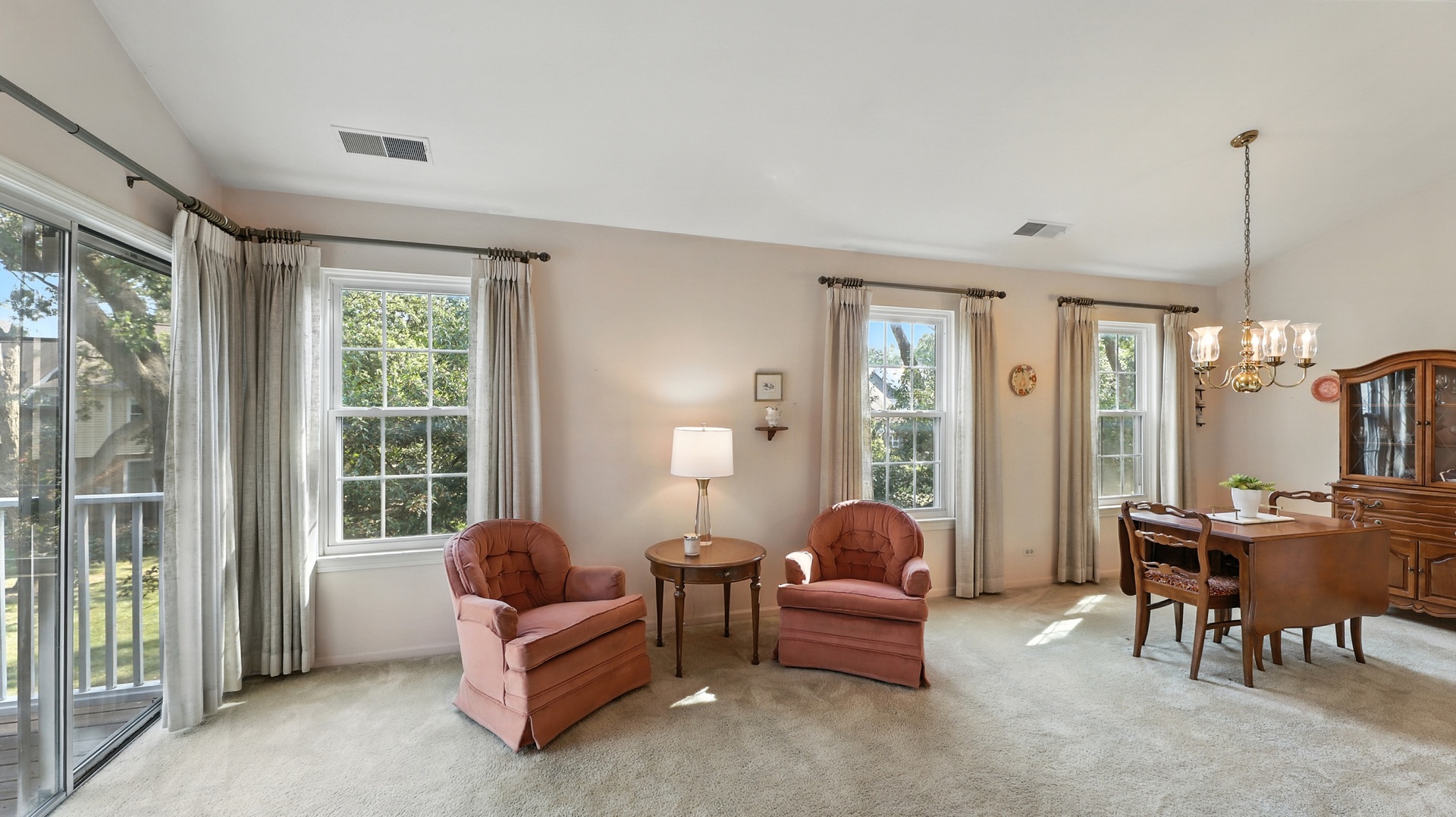 709 Burr Oak Lane #B, Prospect Heights, IL 60070