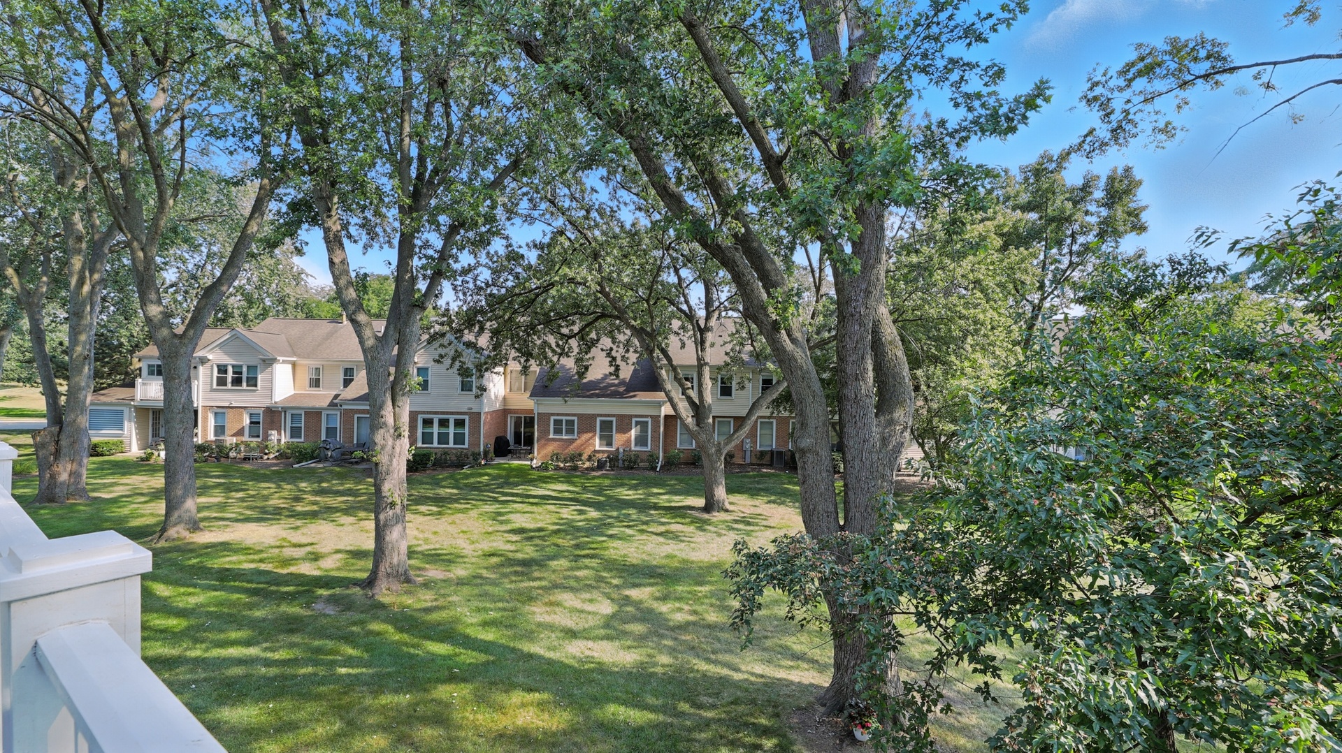 709 Burr Oak Lane #B, Prospect Heights, IL 60070