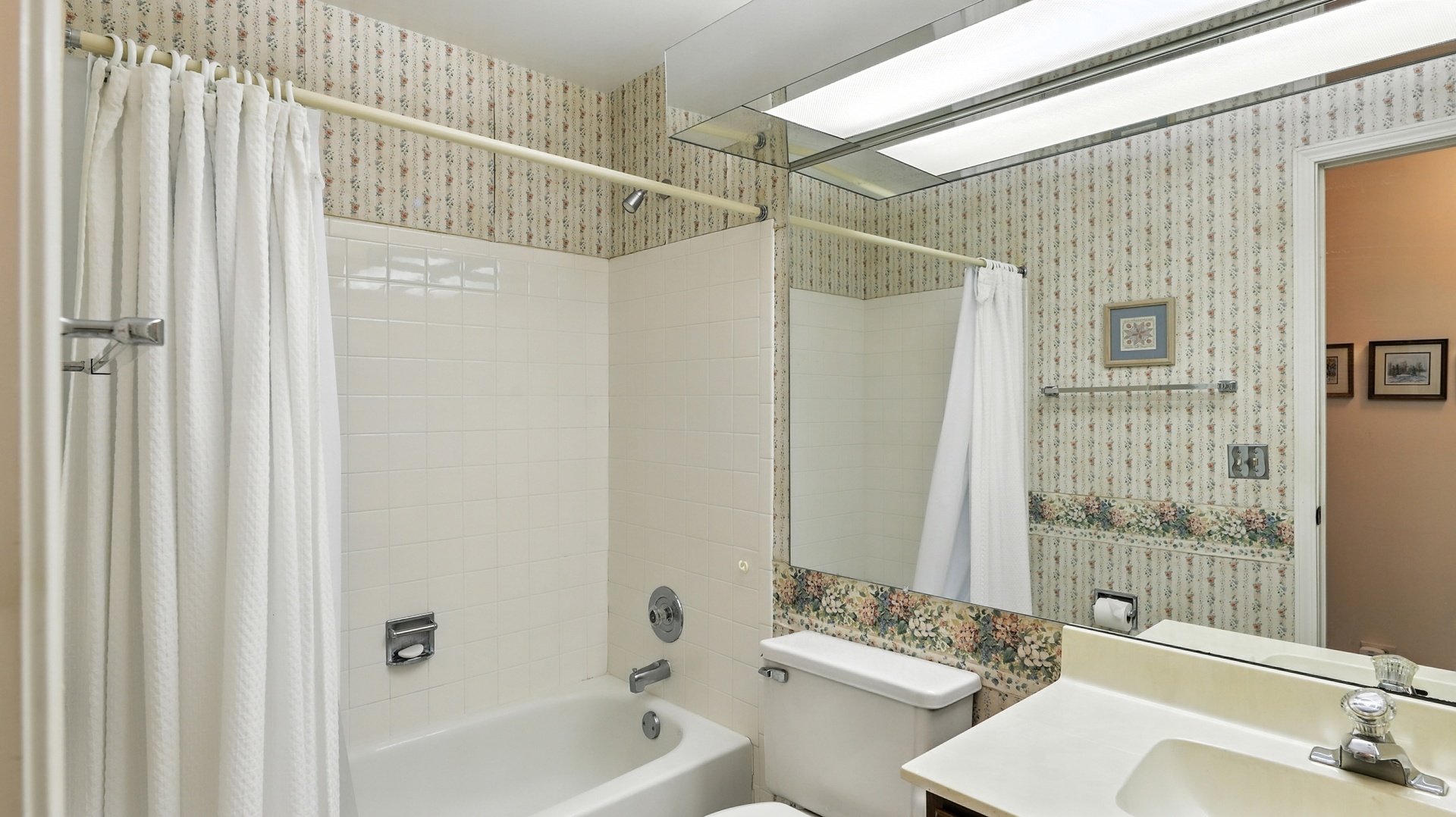 709 Burr Oak Lane #B, Prospect Heights, IL 60070