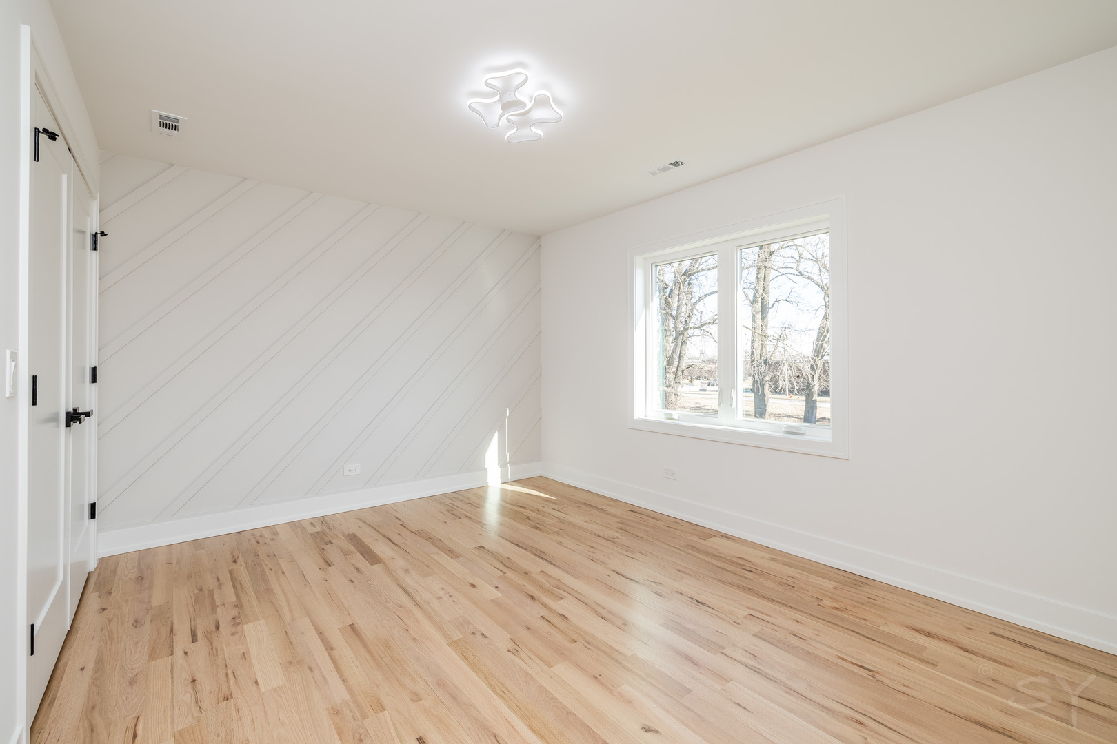 9645 S 78th Court, Hickory Hills, IL 60457