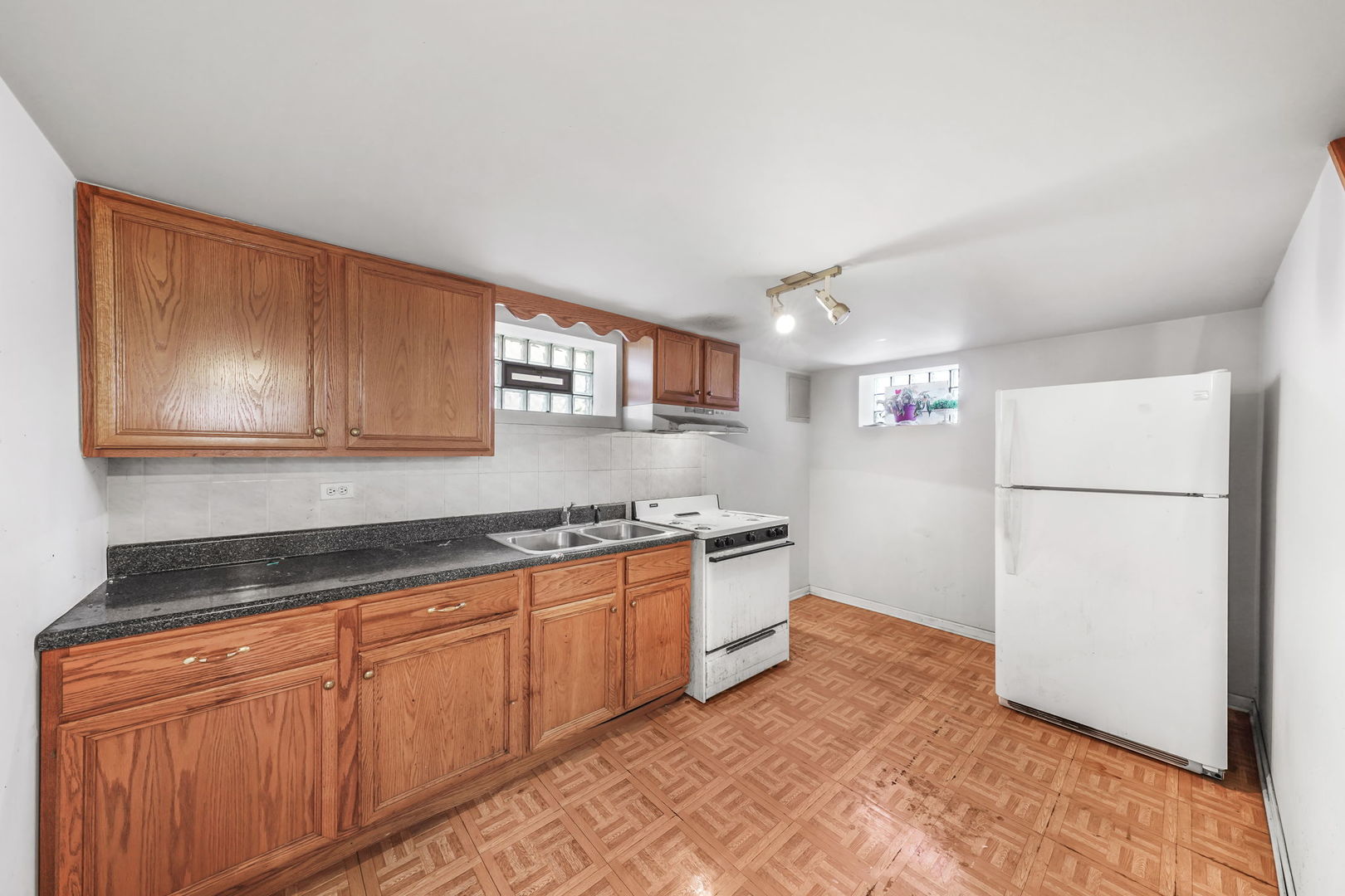 3612 N Neva Avenue, Chicago, IL 60634
