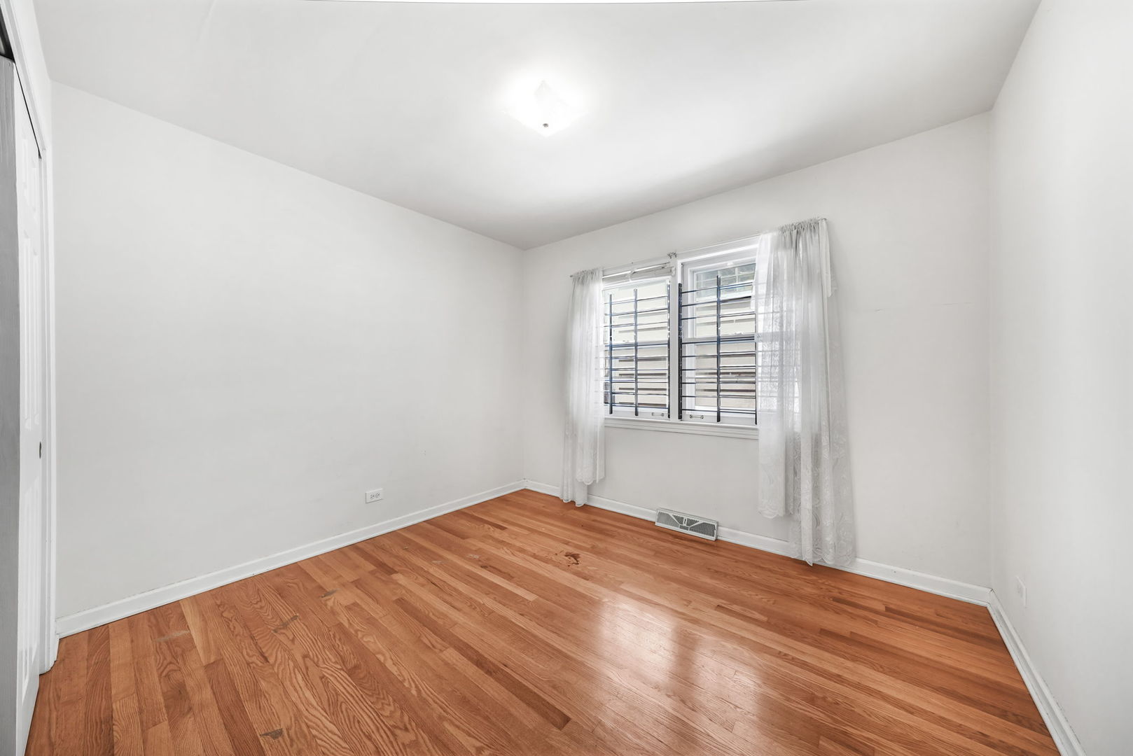 3612 N Neva Avenue, Chicago, IL 60634