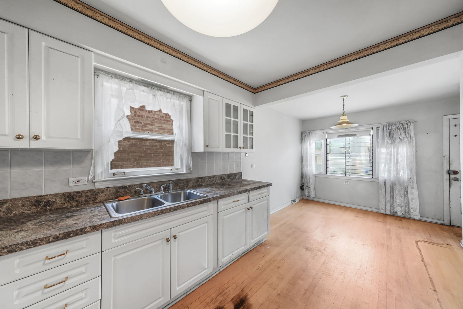 3612 N Neva Avenue, Chicago, IL 60634