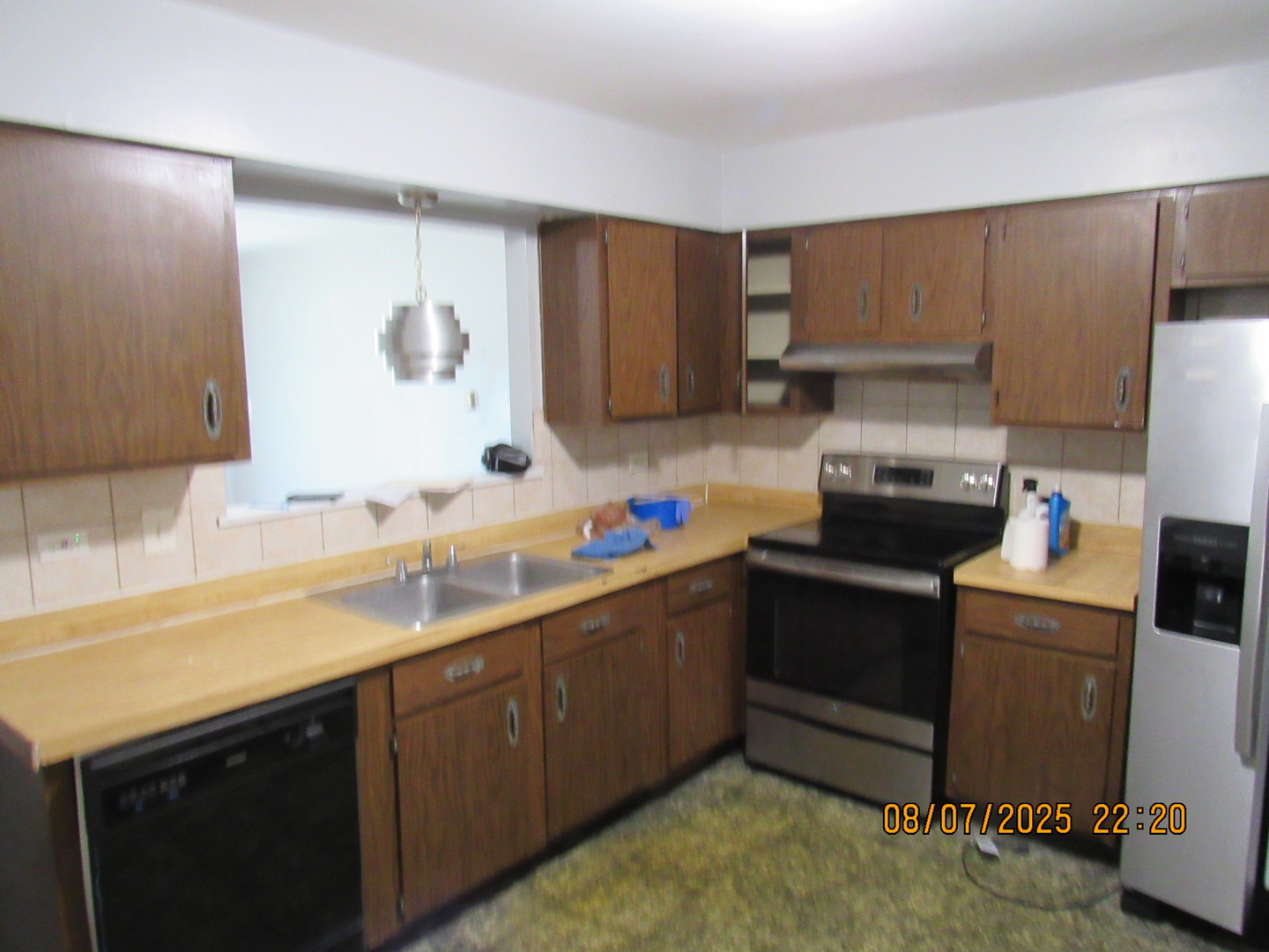 7713 Woodward Avenue #1B, Woodridge, IL 60517