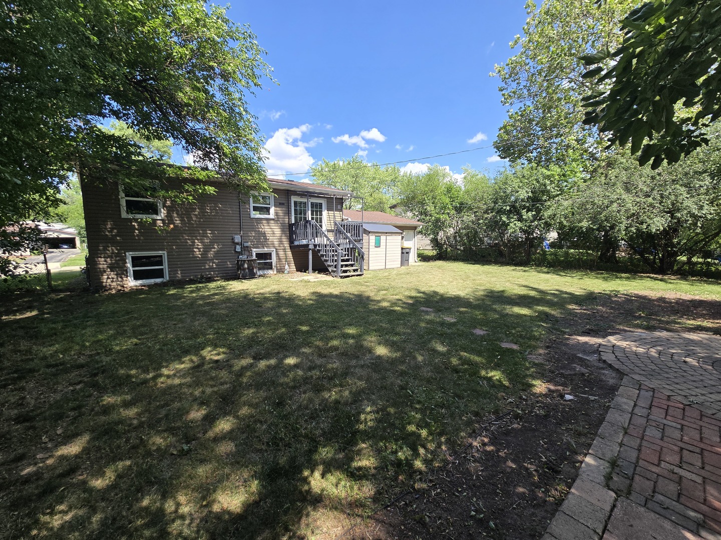 423 WALNUT Drive, Streamwood, IL 60107