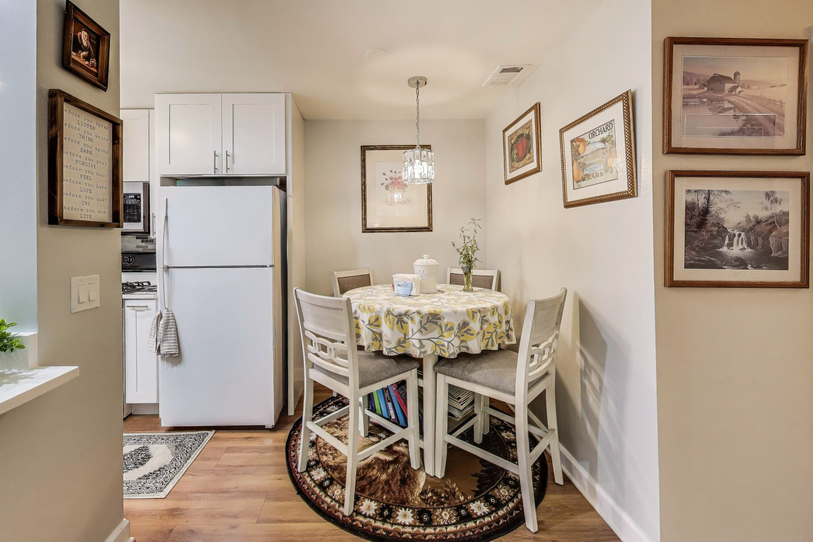 1356 N Sterling Avenue #102, Palatine, IL 60067