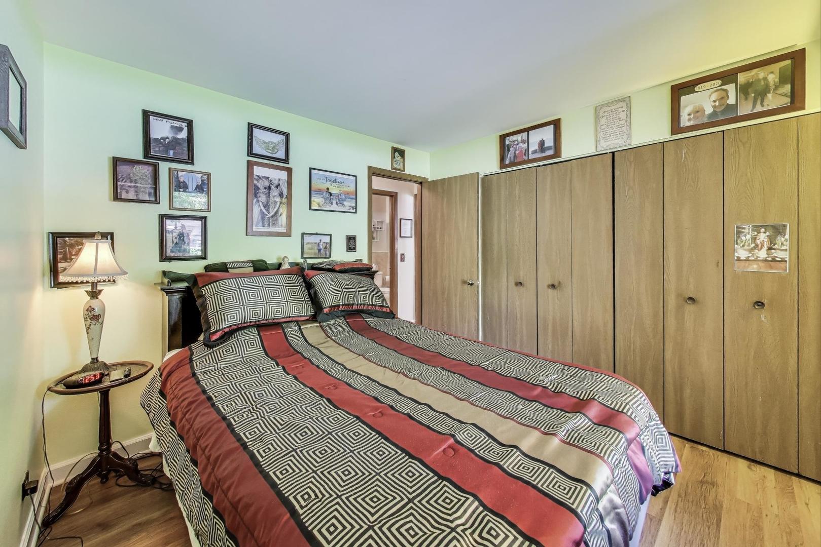 1356 N Sterling Avenue #102, Palatine, IL 60067