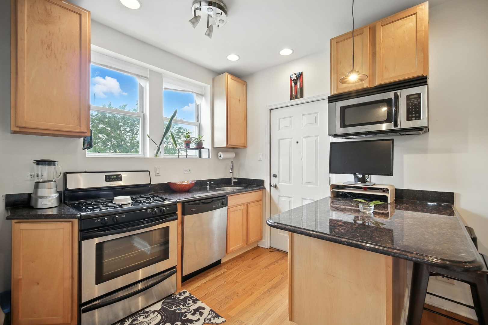 2551 N Laramie Avenue #3N, Chicago, IL 60639