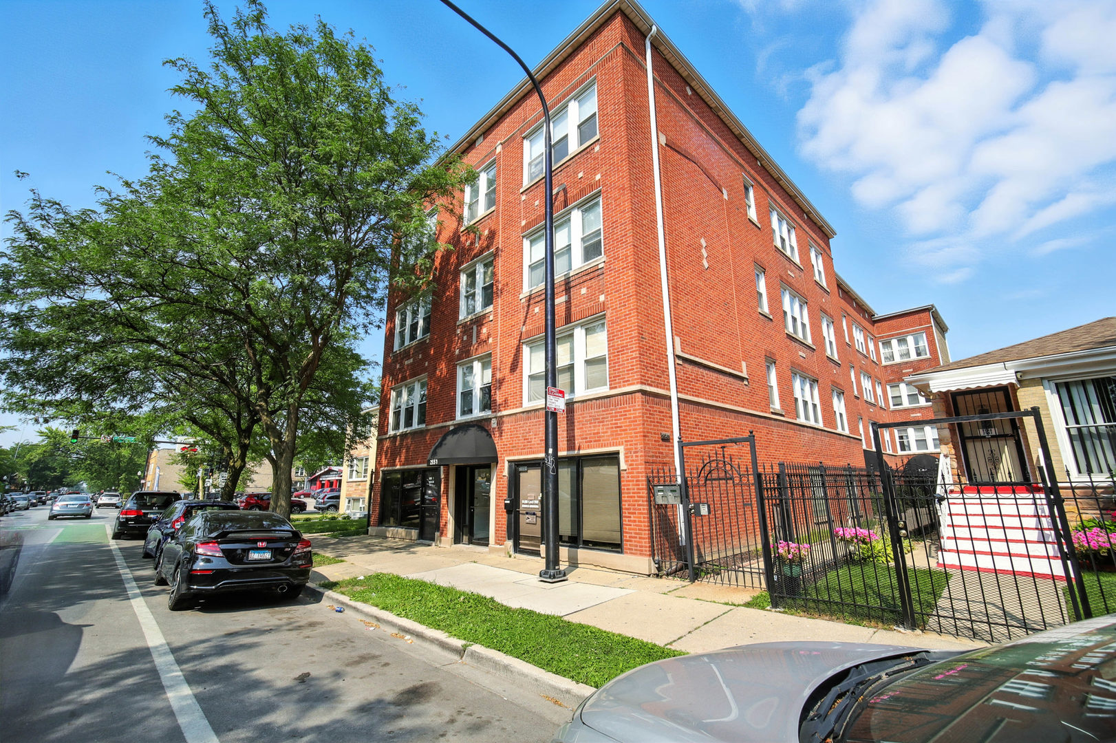 2551 N Laramie Avenue #3N, Chicago, IL 60639