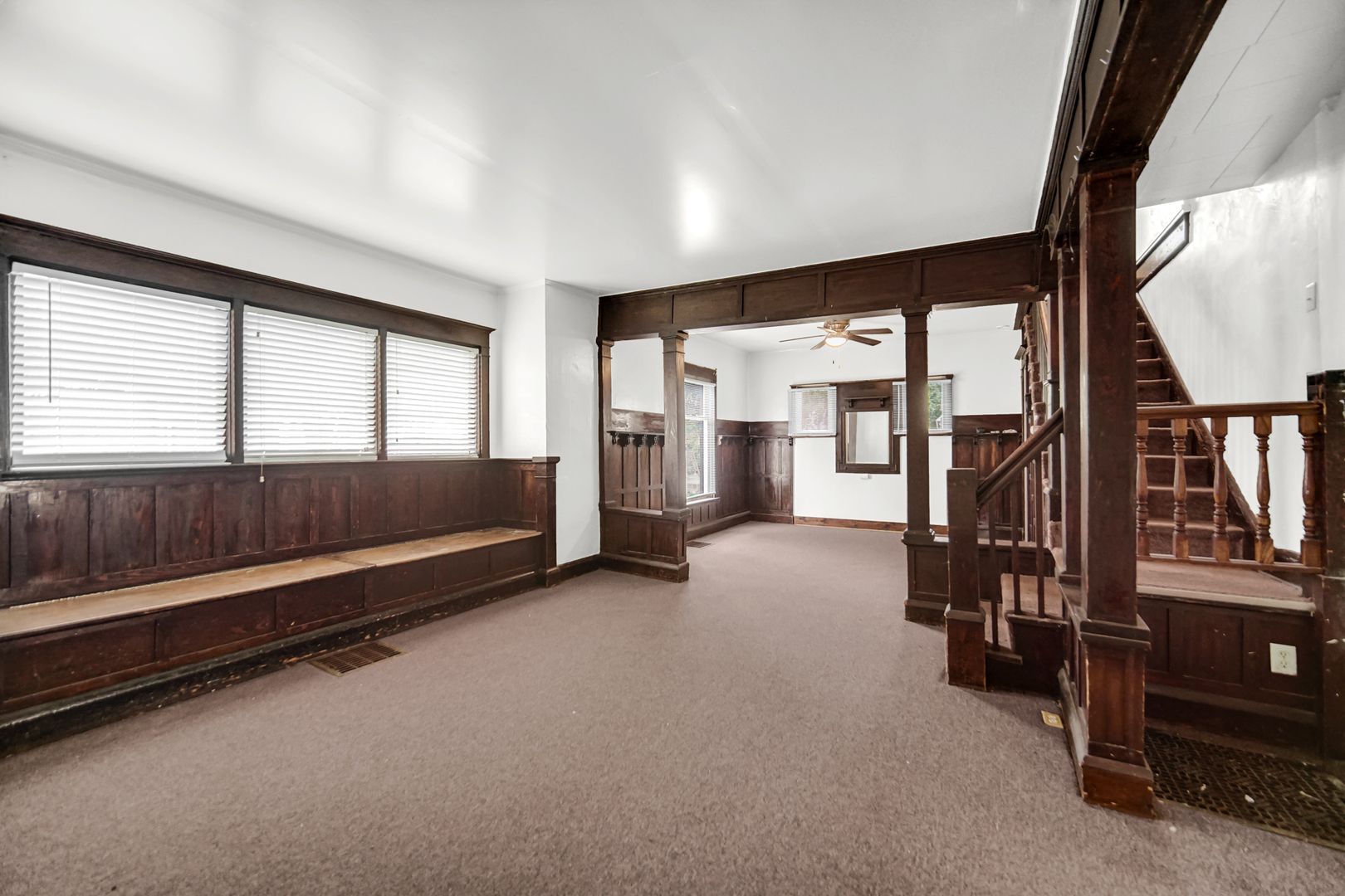 744 S Elm Avenue, Kankakee, IL 60901