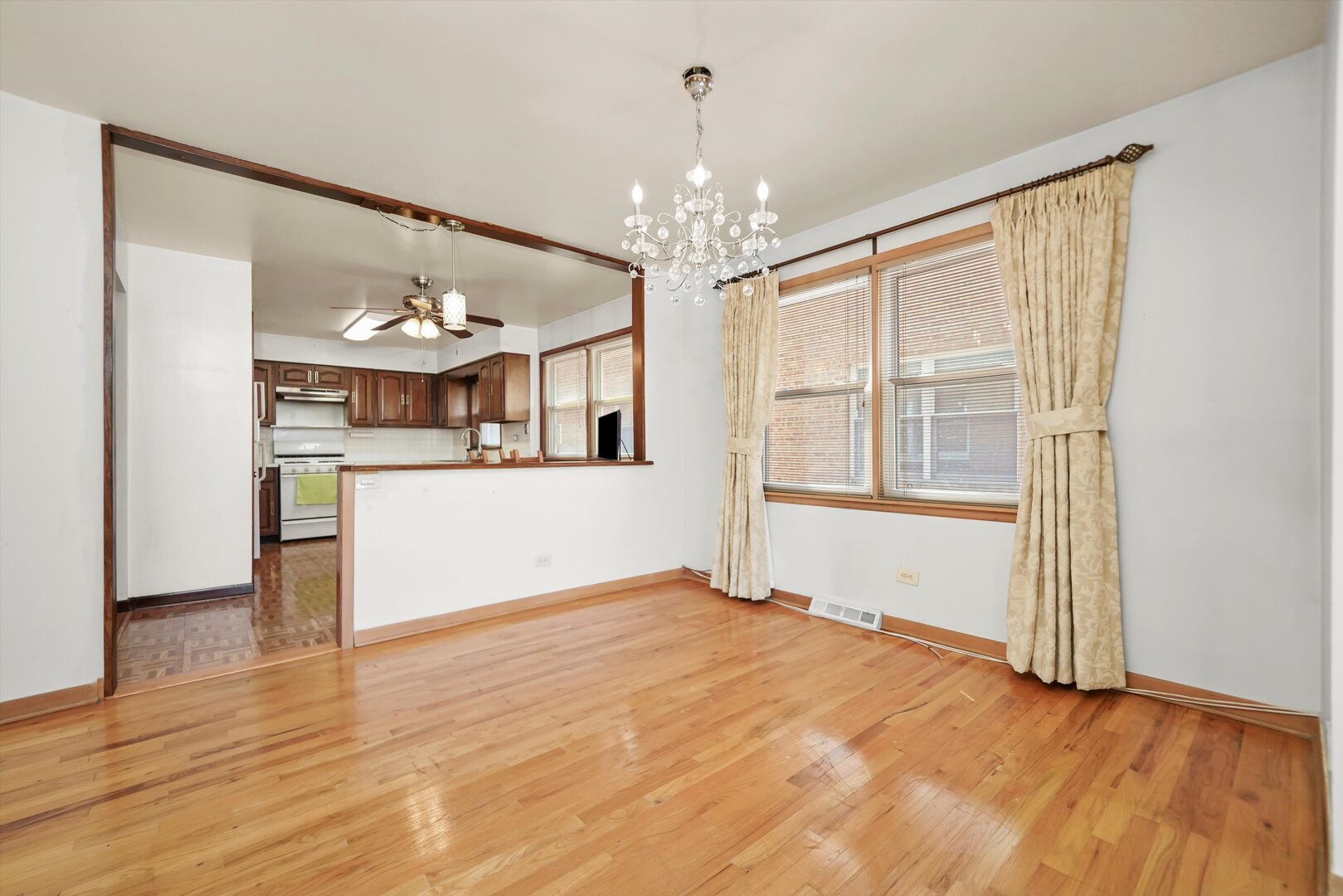 5033 Carol Street, Skokie, IL 60077