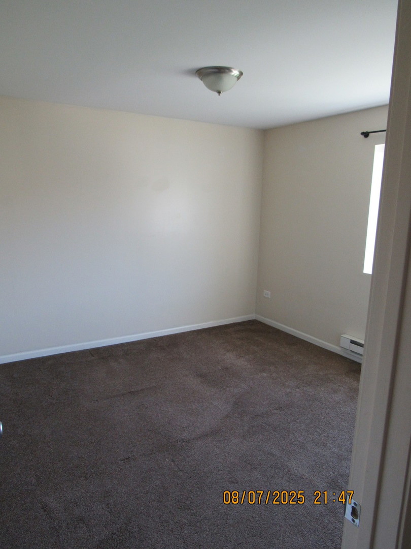 7725 Woodward Avenue #2S, Woodridge, IL 60517