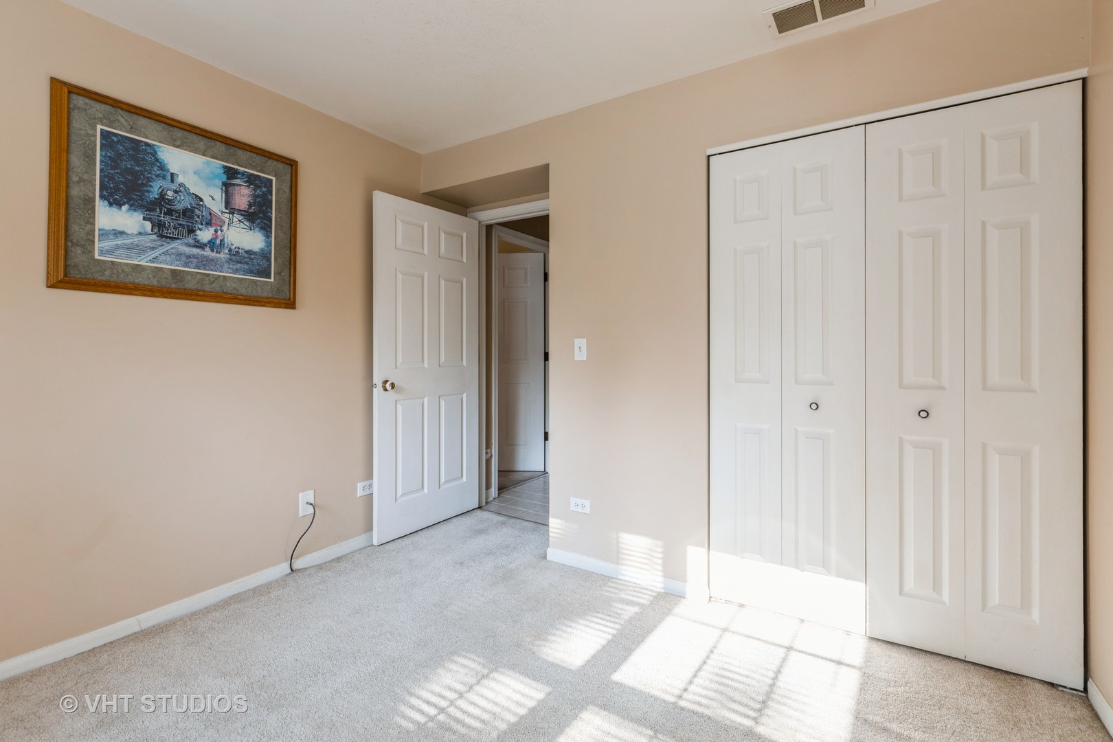 305 Buckingham Circle #A, Elgin, IL 60120