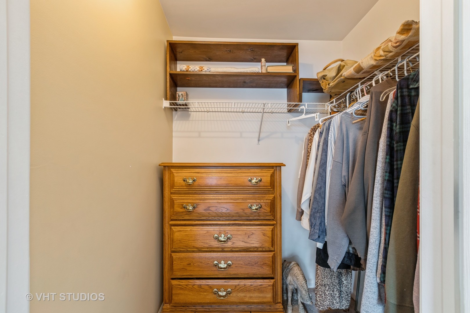 305 Buckingham Circle #A, Elgin, IL 60120