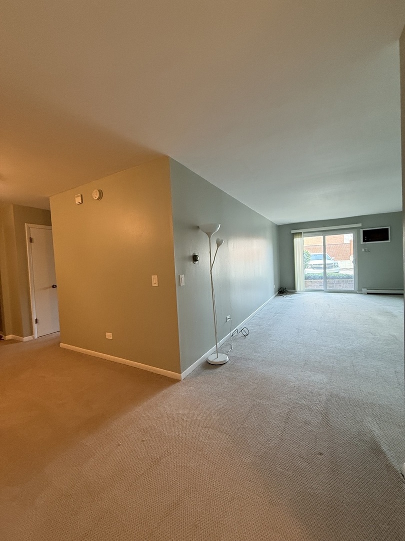 2343 OGDEN Avenue #1, Downers Grove, IL 60515