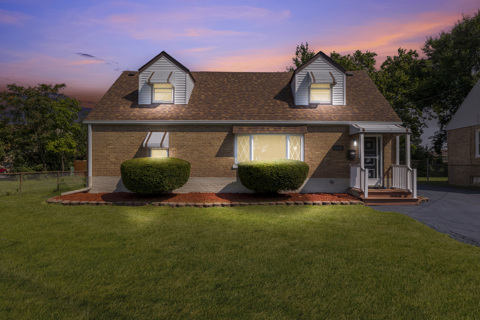 6856 W Crandall Avenue, Worth, IL 60482