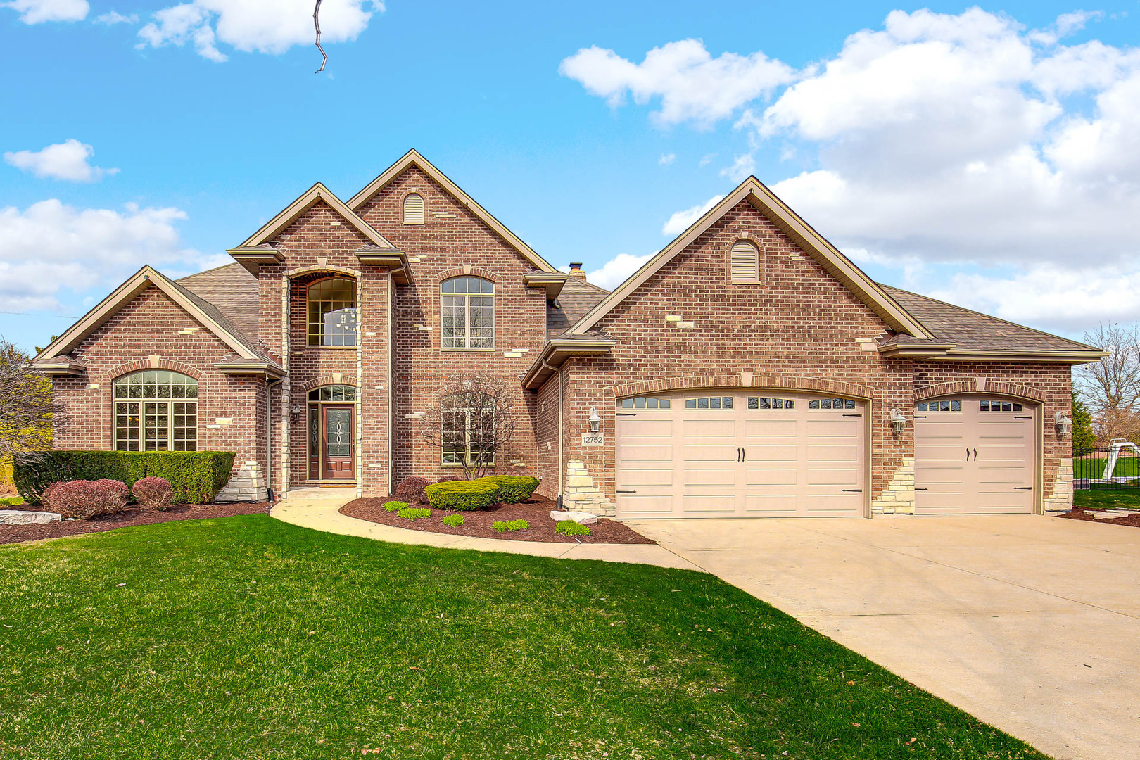 12752 BERKSHIRE Drive, Mokena, IL 60448