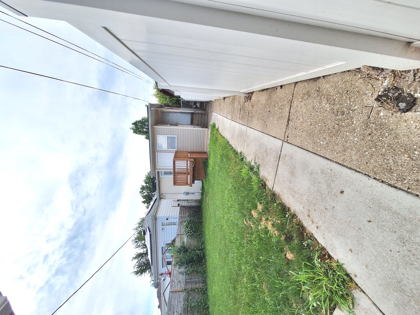 2121 N Marmora Avenue, Chicago, IL 60639