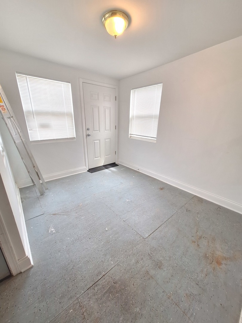 2121 N Marmora Avenue, Chicago, IL 60639