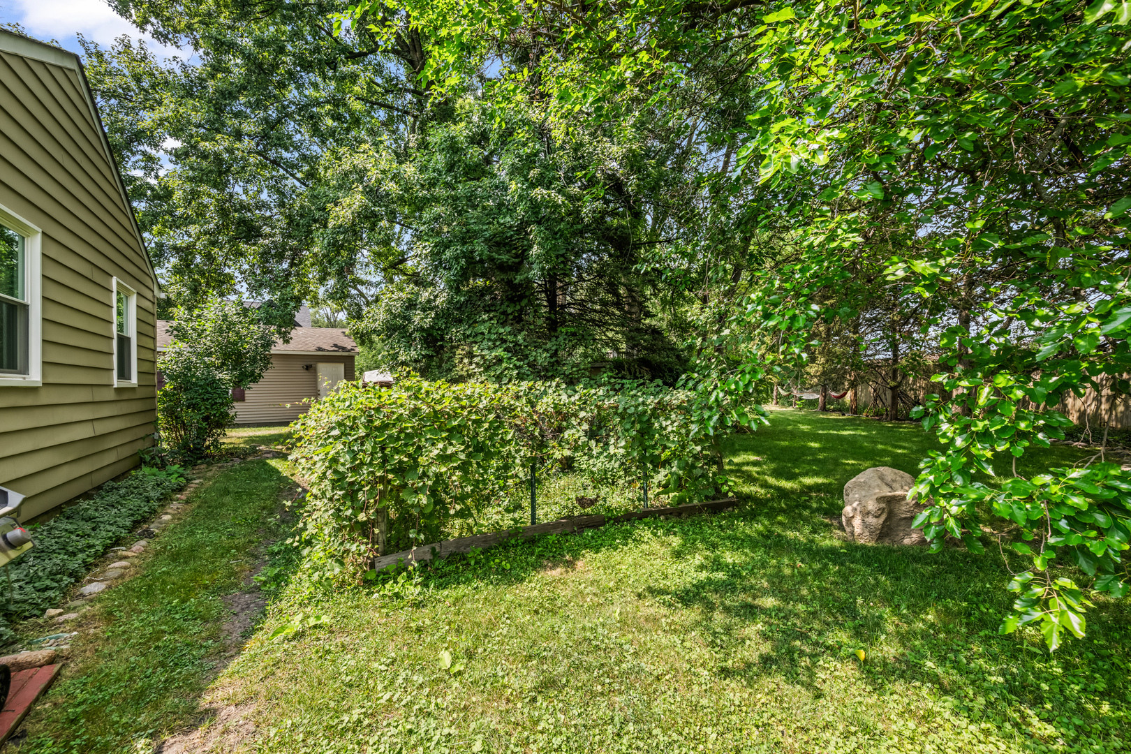1504 E Olive Street, Arlington Heights, IL 60004