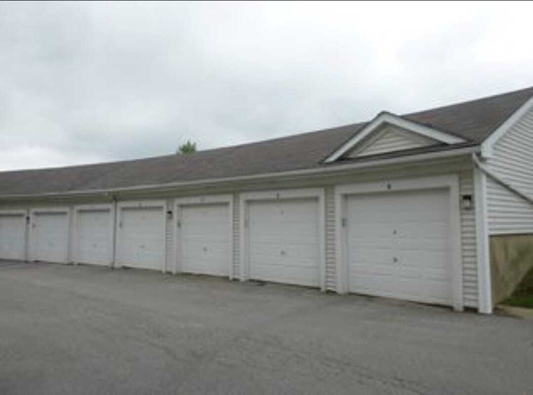 153 N Waters Edge Drive #C, Glendale Heights, IL 60139