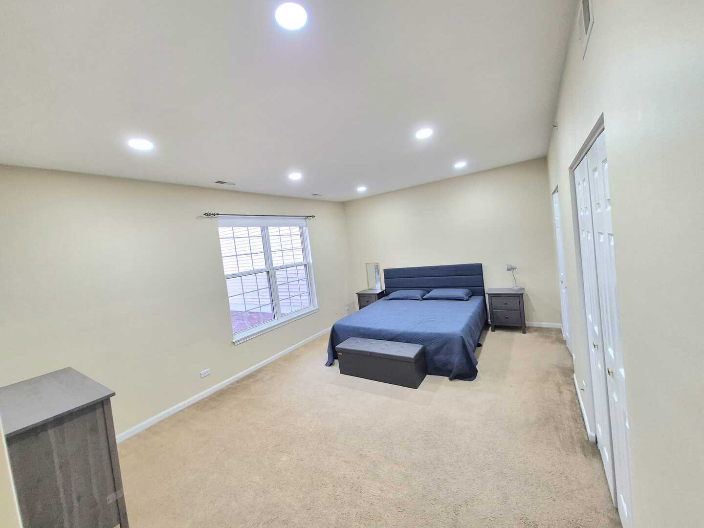 153 N Waters Edge Drive #C, Glendale Heights, IL 60139