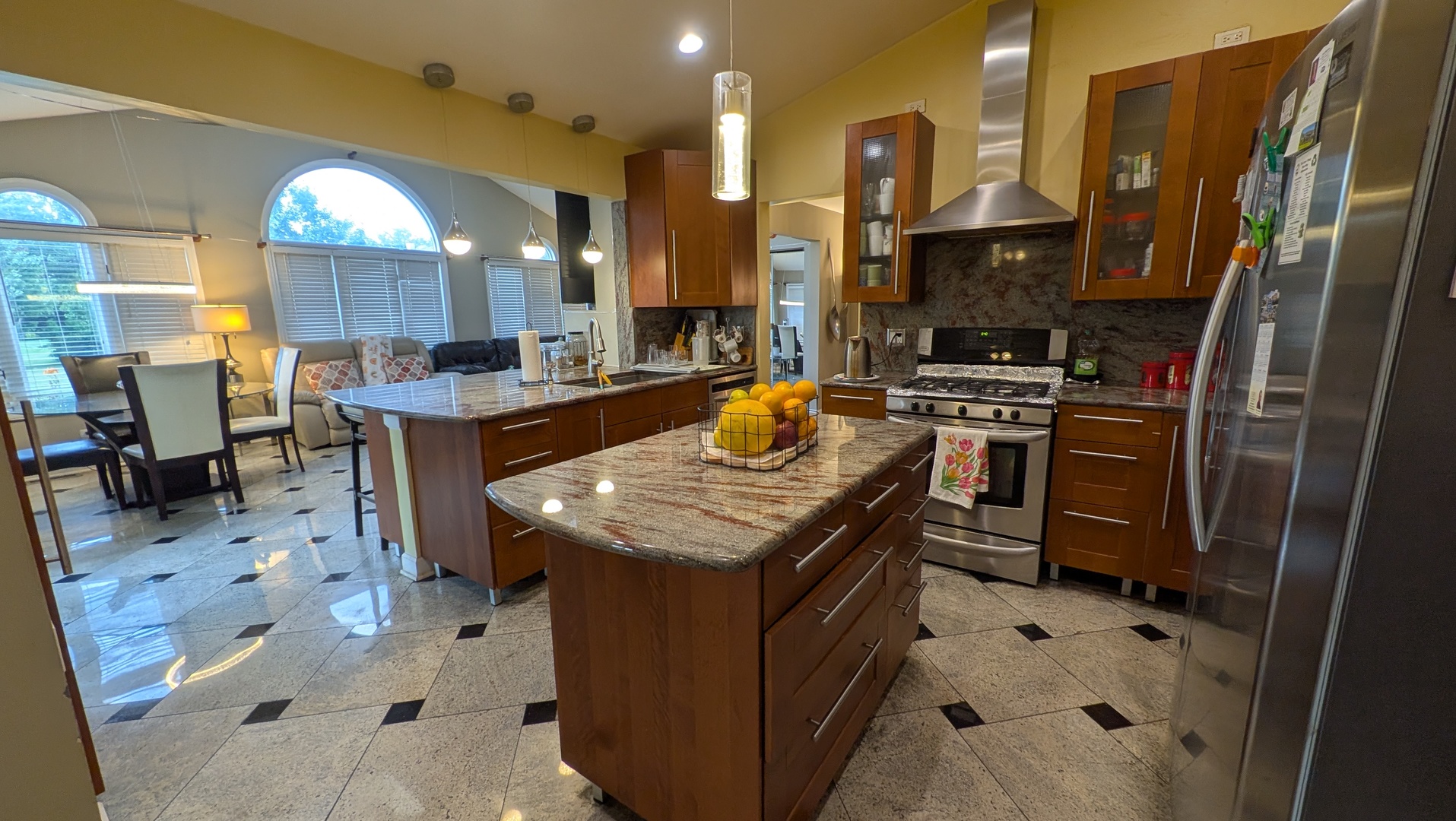 538 Northport Drive, Elk Grove Village, IL 60007