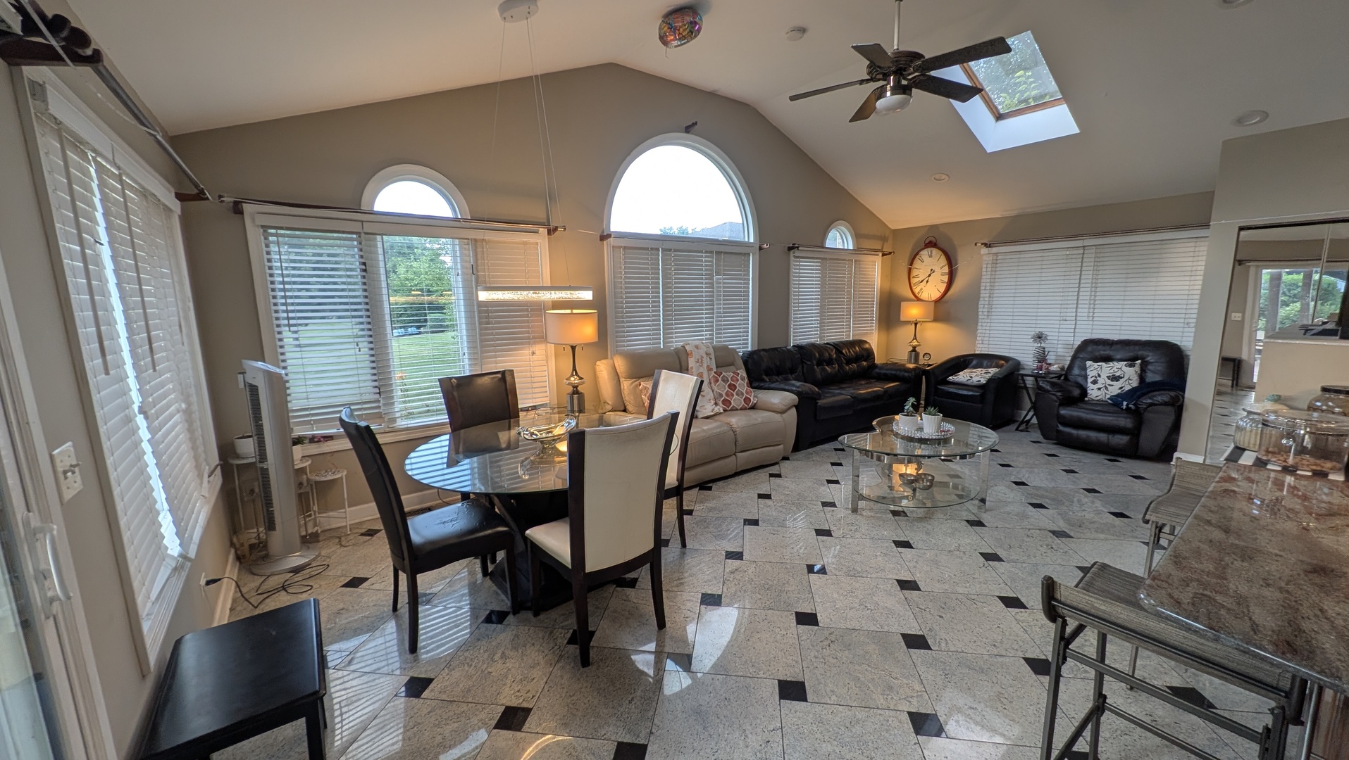 538 Northport Drive, Elk Grove Village, IL 60007