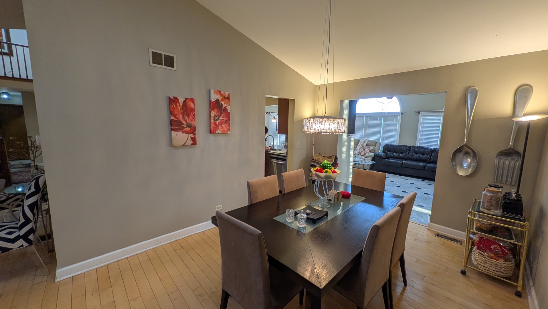 538 Northport Drive, Elk Grove Village, IL 60007