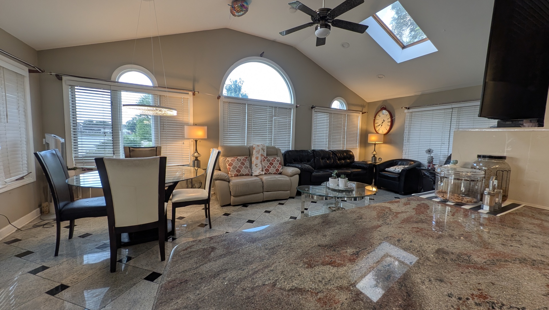 538 Northport Drive, Elk Grove Village, IL 60007