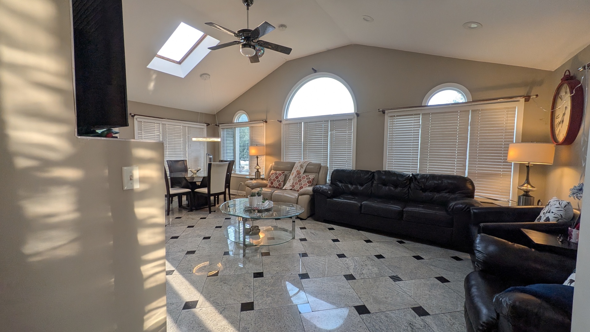 538 Northport Drive, Elk Grove Village, IL 60007