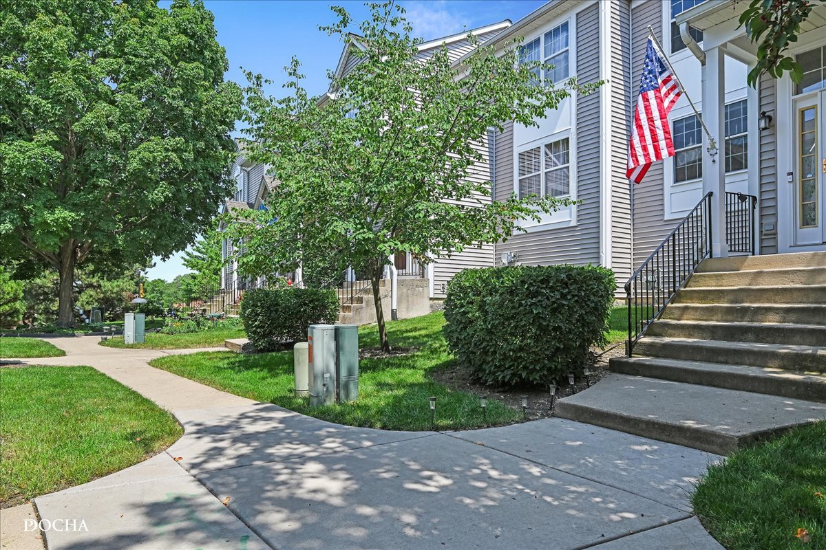 2942 Shelly Lane, Aurora, IL 60504