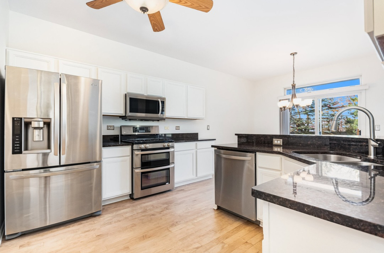 3062 Tangley Oaks Trail #3062, Lisle, IL 60532