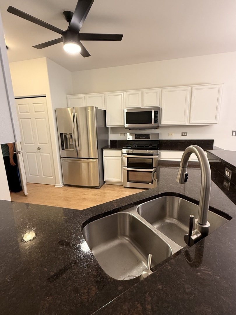 3062 Tangley Oaks Trail #3062, Lisle, IL 60532