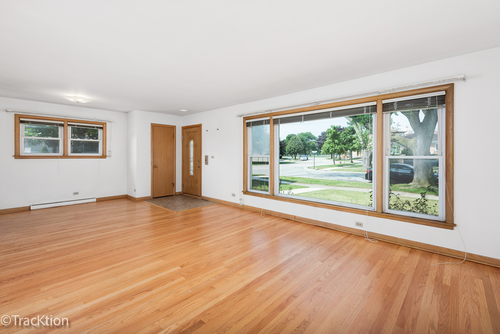 8605 N Merrill Street, Niles, IL 60714