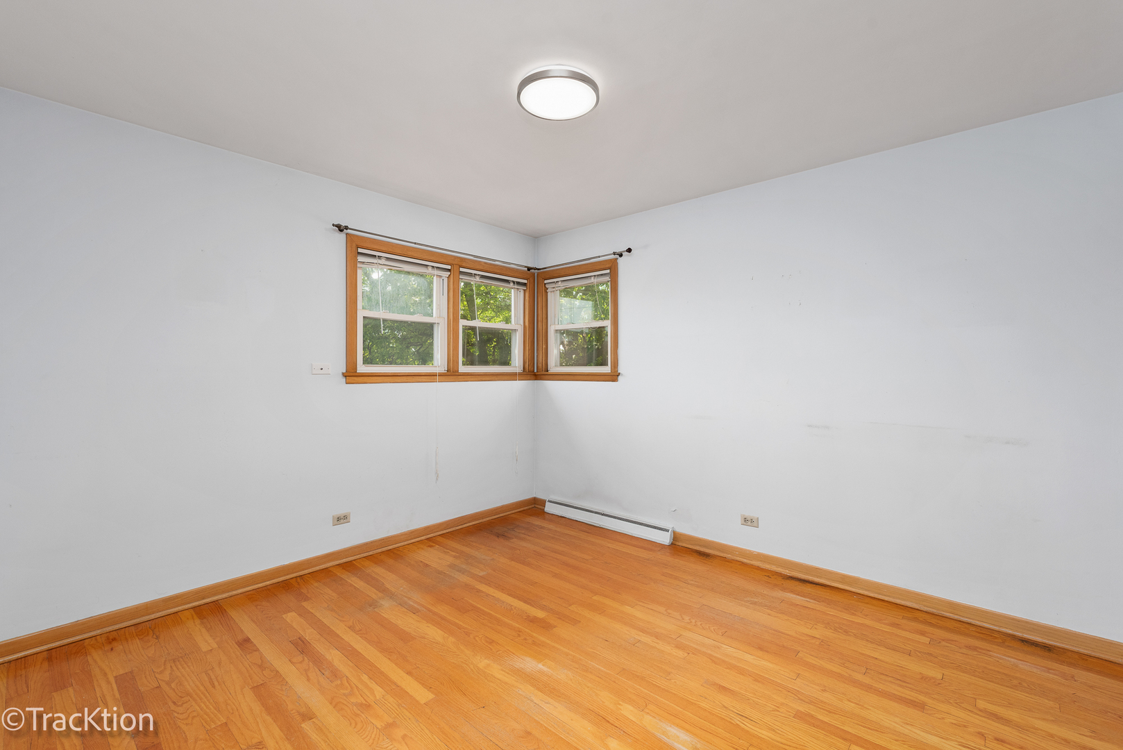 8605 N Merrill Street, Niles, IL 60714
