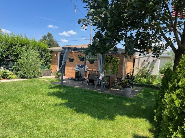 701 McCarthy Street, Lemont, IL 60439