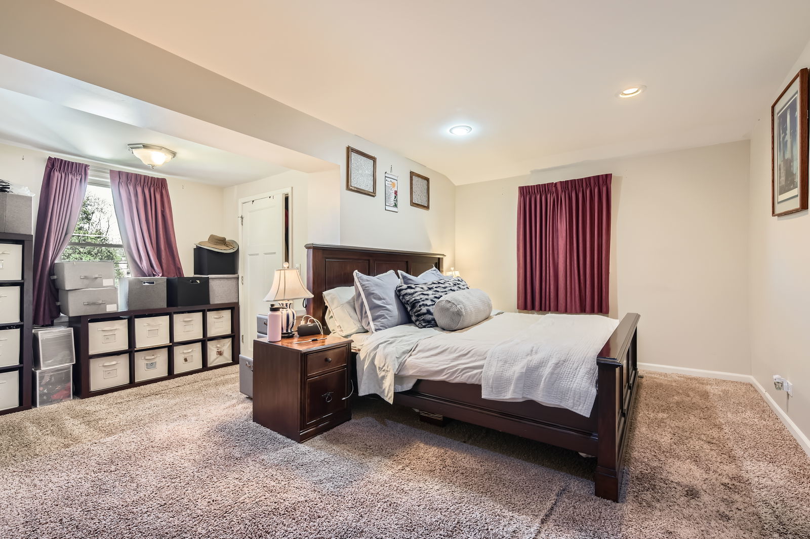 10940 S Wallace Street, Chicago, IL 60628