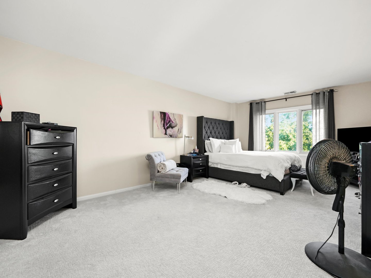 448 Raintree Court #5D, Glen Ellyn, IL 60137
