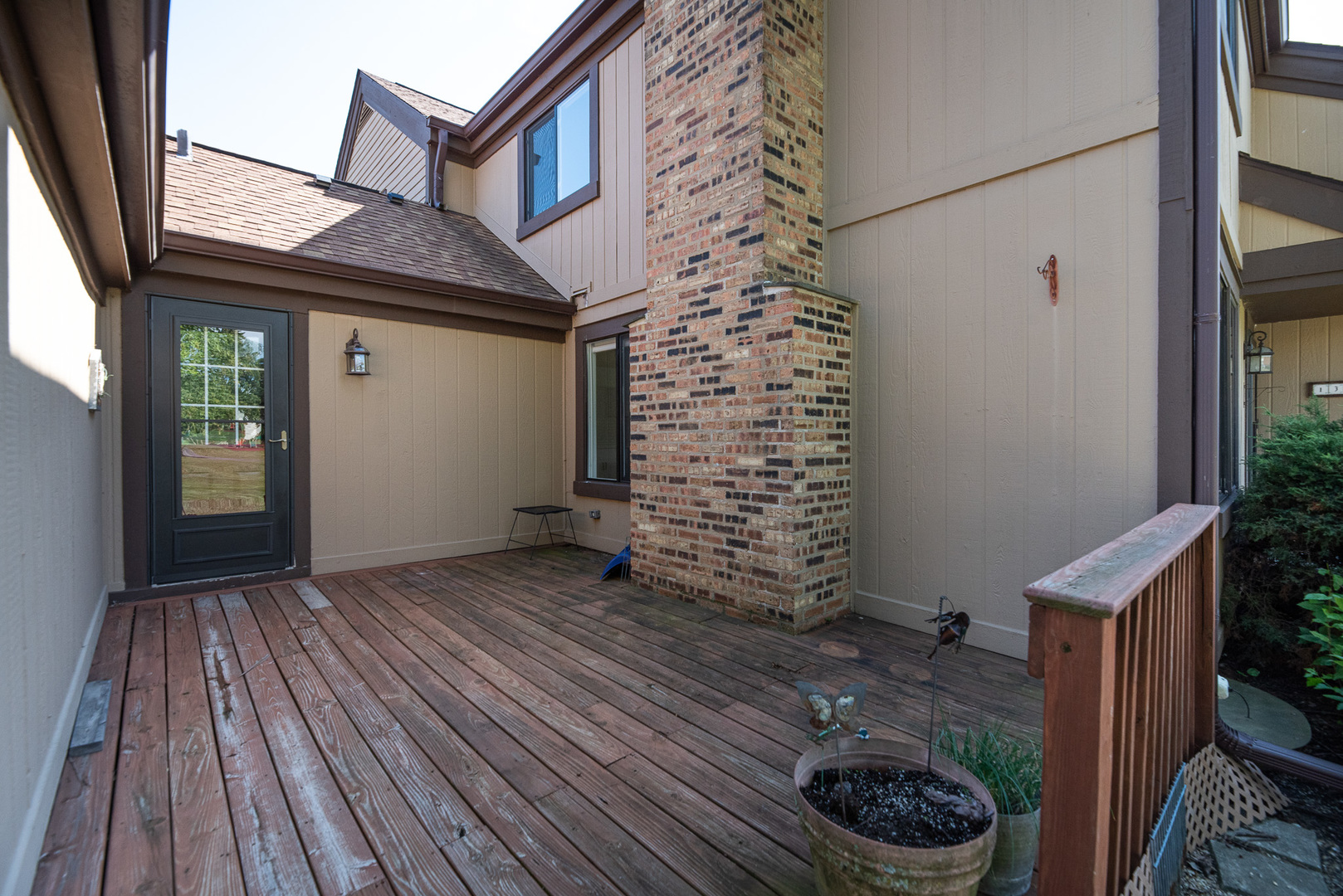 1325 Fairfax Lane, Buffalo Grove, IL 60089
