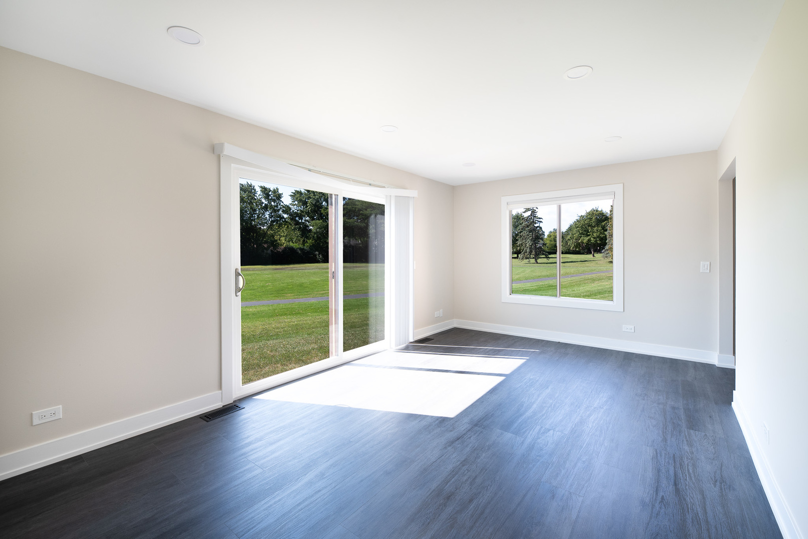 1325 Fairfax Lane, Buffalo Grove, IL 60089