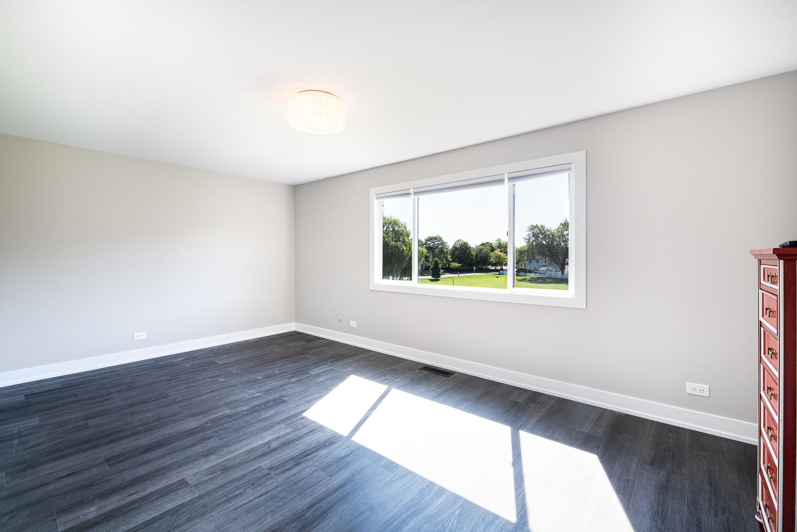 1325 Fairfax Lane, Buffalo Grove, IL 60089