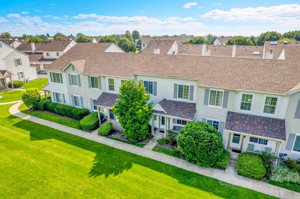 154 Azalea Circle, Romeoville, IL 60446