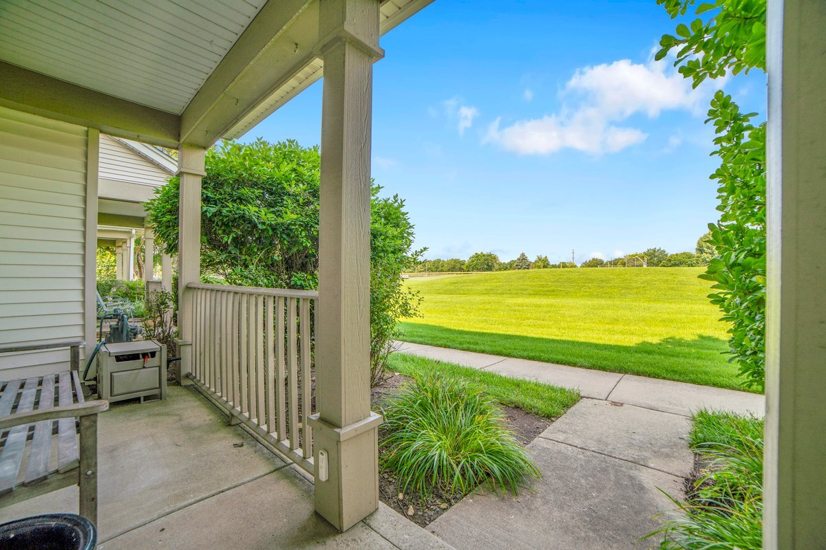 154 Azalea Circle, Romeoville, IL 60446