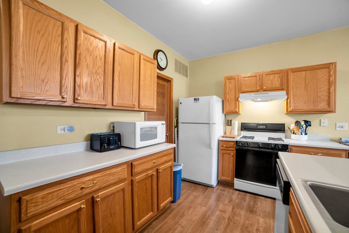 154 Azalea Circle, Romeoville, IL 60446